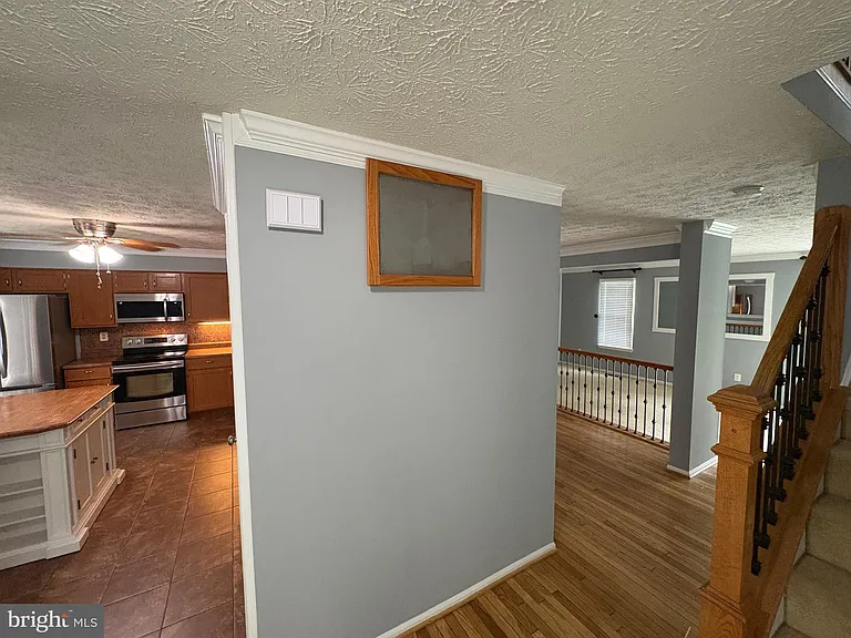 10811 Topbranch Ln — Photo 22
