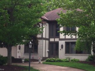 20143 Driftwood Ct, Strongsville, OH