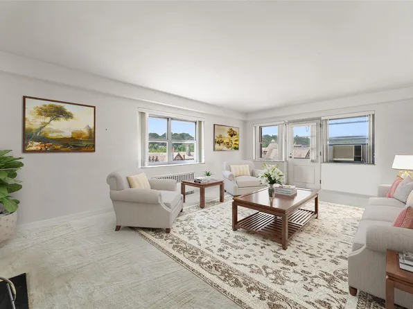 50 Popham Road #5F, Scarsdale, NY 10583