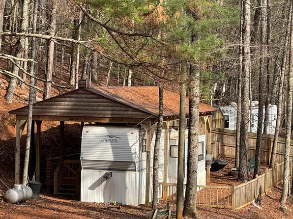 351 25th St, Ellijay, GA 30540