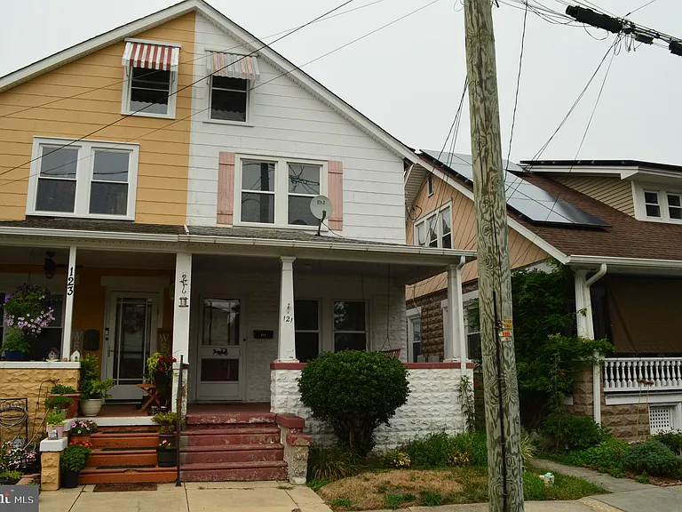121 Broad St — Photo 2