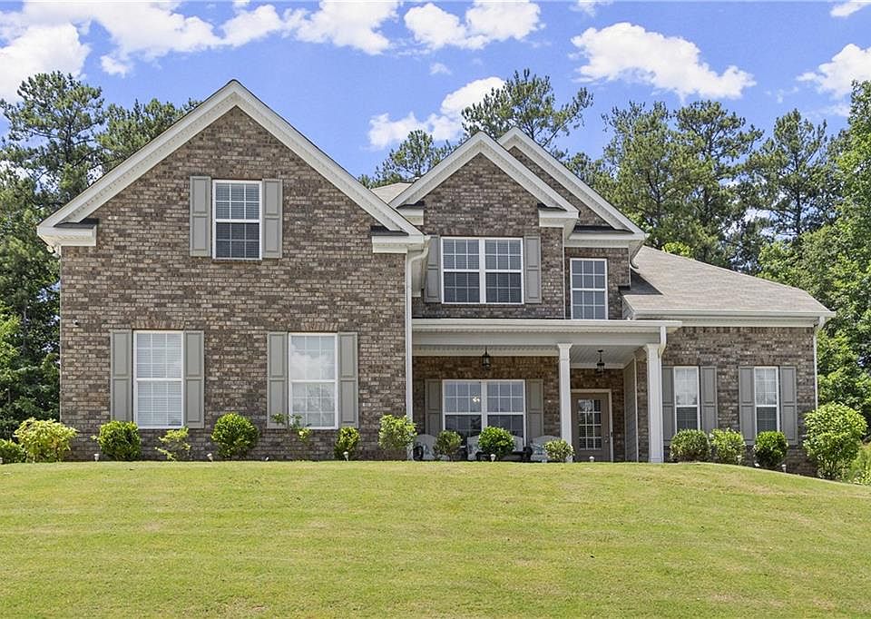 1st image of 2216 Ginger Lake Dr NE