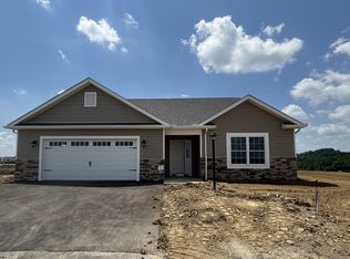 27 Hawk Station Pl, Fairmont, WV 26554