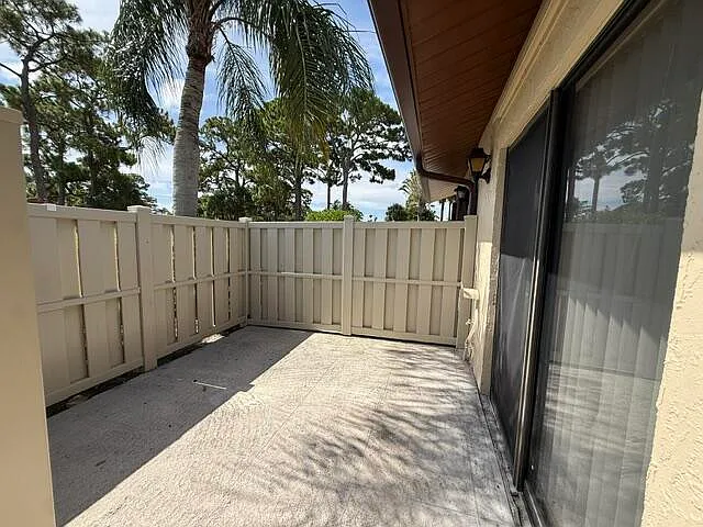 1028 Green Pine Blvd #D — Photo 8