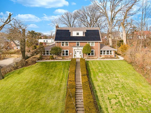 3rd image of 181-23 Henley Road