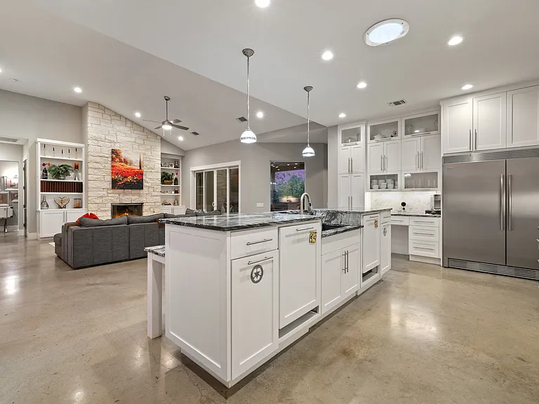 3801 Peak Lookout Dr — Photo 18