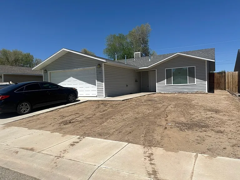 521 Ginger St — Photo 2