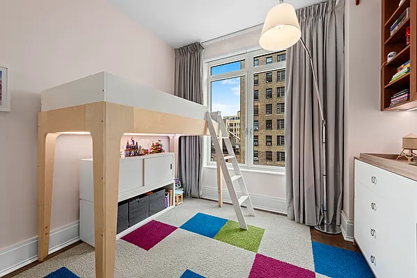 Sold by Corcoran | media 21