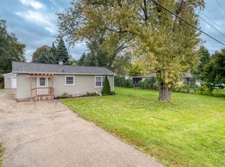 36W220 South St, Elgin, IL 60123