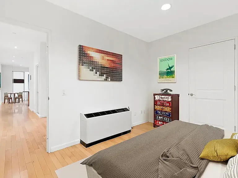 28 Washington St #15 — Photo 3