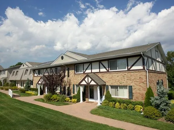 Fairfield Greens at Holbrook