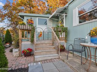 221 Roberts Rd, Toms River, NJ 08755