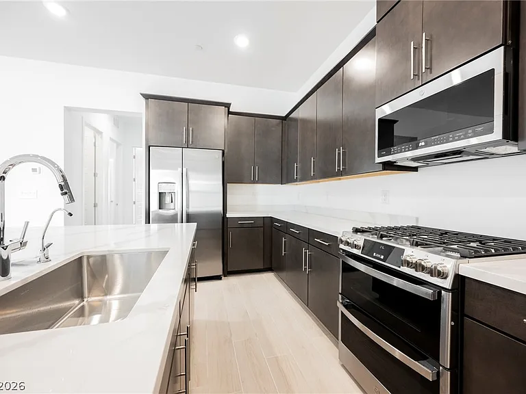 116 Skylar Village Ave — Photo 5