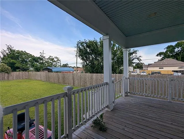 703 Linden St — Photo 16
