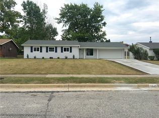 5945 Kimberly Dr, Bedford Heights, OH 44146