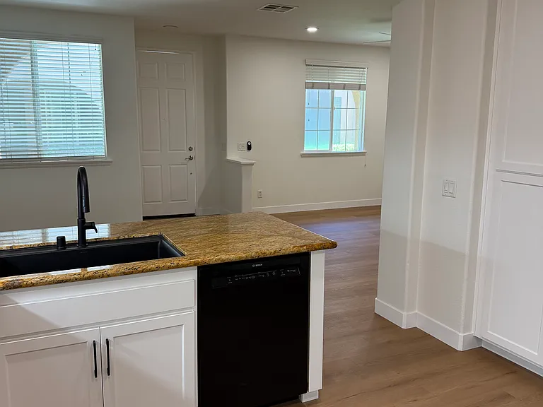 13005 La Porta Point — Photo 6