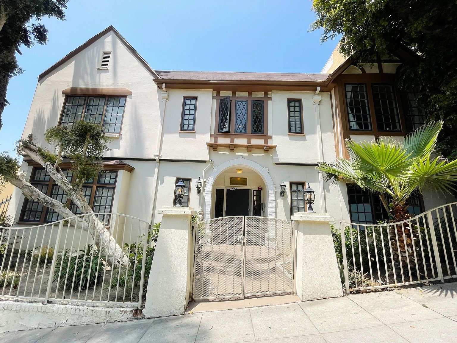 1825 N Ivar Ave #211, Los Angeles, CA 90028 | Zillow
