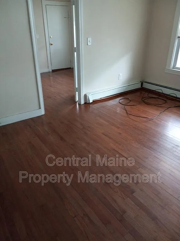 1 bed, 1.0 bath, $750 — Photo 3