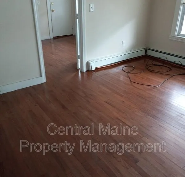 520 Hancock St #10 — Photo 3