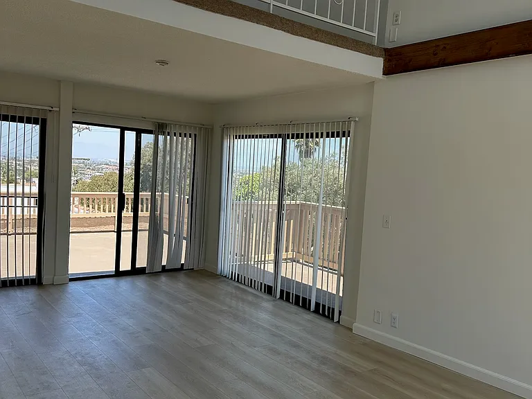 1823 Armour Ln #1 — Photo 9