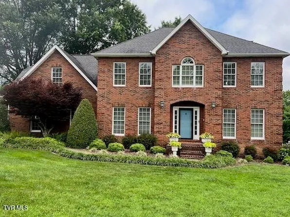 448 Chesterfield Dr, Kingsport, TN 37663