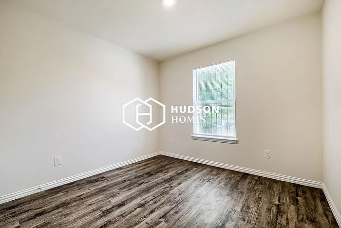 5234 Rita Ave — Photo 8