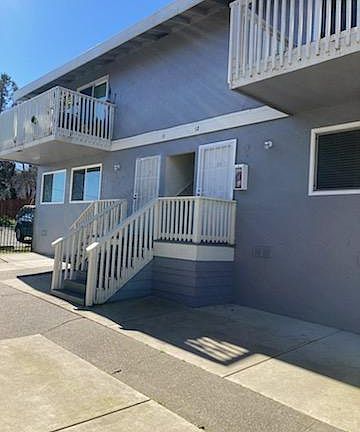 2nd image of 2131 Sacramento St #10
