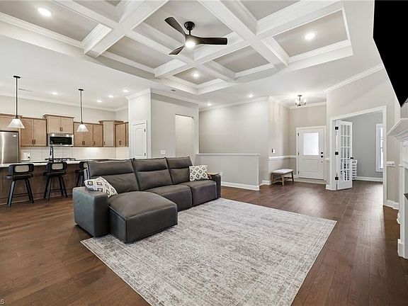 2nd image of 278 Vine Ridge Dr