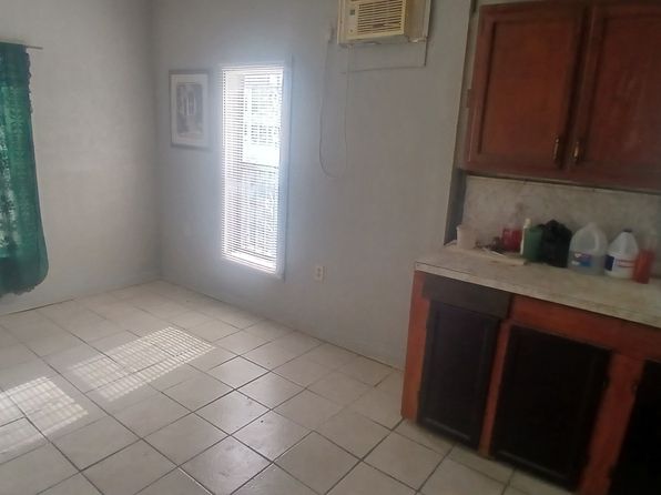 526 Sterling St