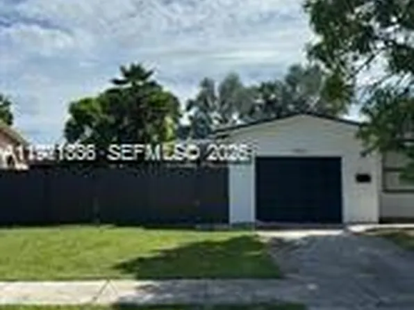19823 SW 119th Ct, Miami, FL 33177