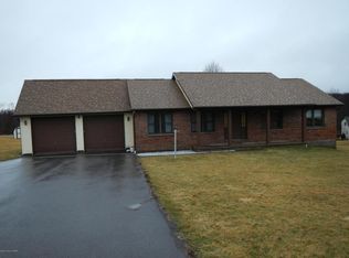 20 Post Office Rd, Sweet Valley, PA 18656