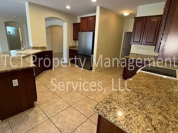 5th image of 4128 E Peach Tree Dr
