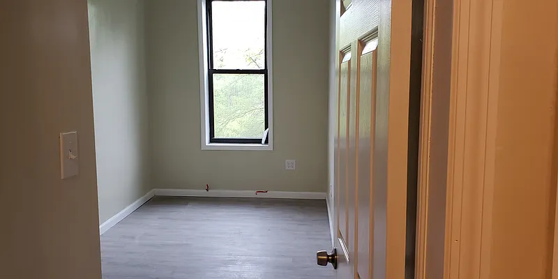 Rented by Naomi Property LLC | media 21