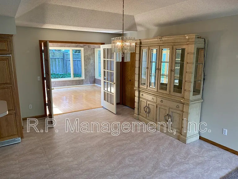 4626 Linnea Ln — Photo 13
