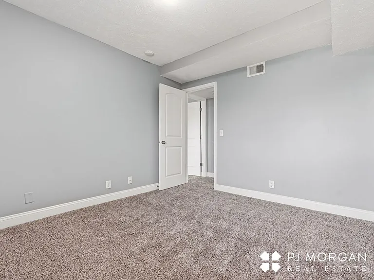 Mill Pointe — Photo 38