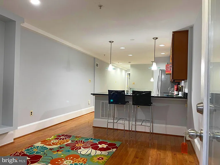 449 New Jersey Ave SE #B — Photo 4