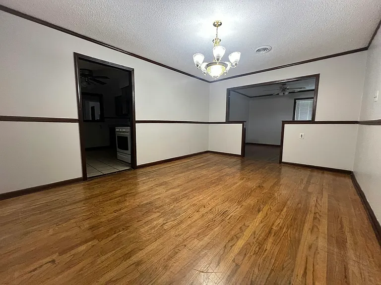Main Den