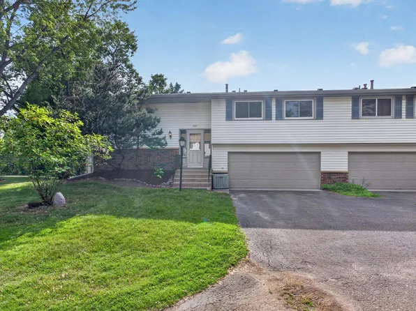 3571 Granada Pl N, Oakdale, MN 55128
