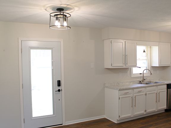 4th image of 6250 W County Road 500 N