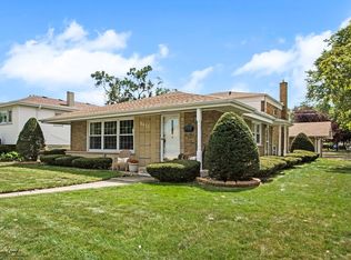 5433 W 99th Pl, Oak Lawn, IL