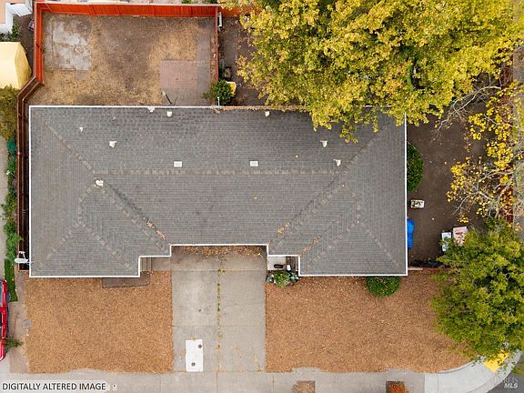 2nd image of 1006 Pressley Street