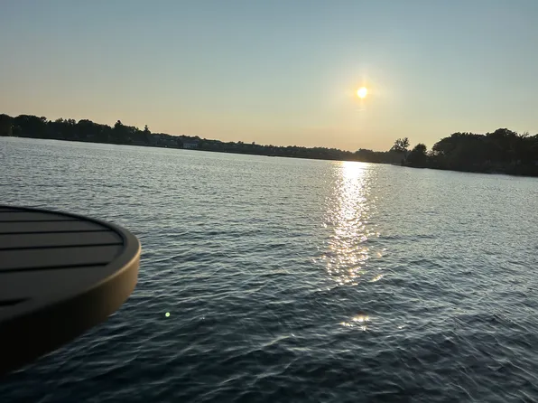 76 Laurel Ln, Lunenburg, MA 01462