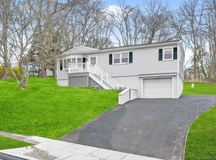 151 Berner Ter, Milford, CT 06460