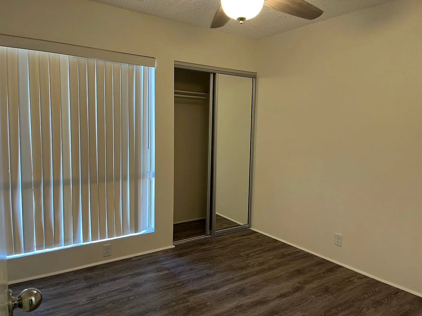 Palm Villas Townhouse - Ground Floor Unit - 2 bedroom, 1.5 bath, 2 parking - Avail 10/1/26 — Photo 4