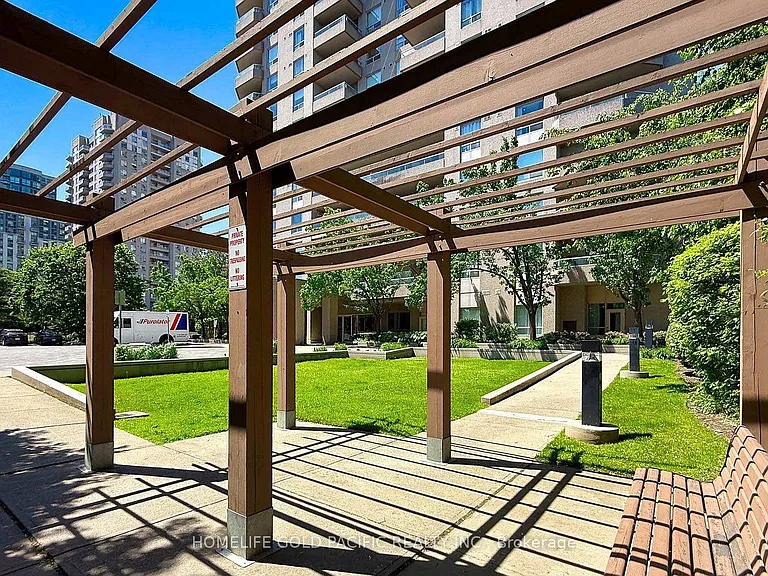 35 Empress Ave #909 — Photo 3