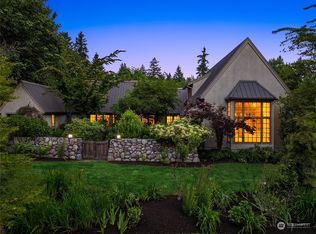 7500 NE Dolphin Dr, Bainbridge Island, WA 98110