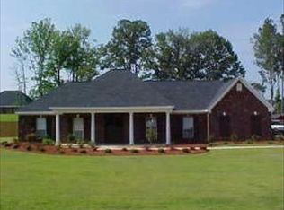 755 White Oak Ln, Starkville, MS 39759