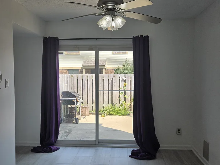 5946 Deerwood Ct — Photo 5
