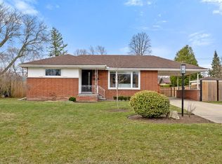 735 Lounsborough St, Windsor, ON N9G 1G1