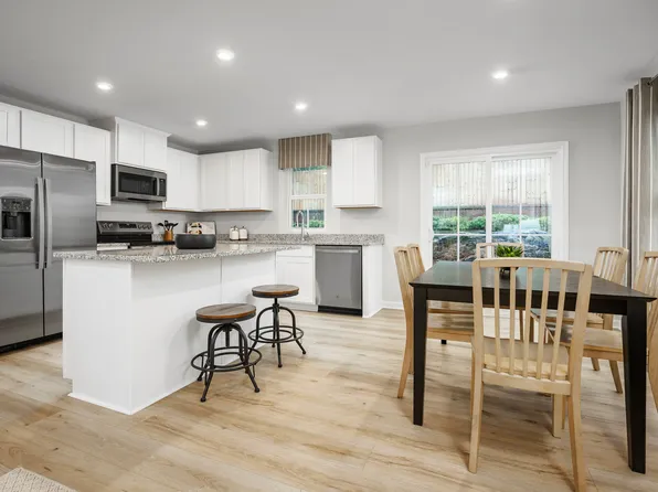 5140 Briercliff Dr Unit 22, Hamburg, NY 14075